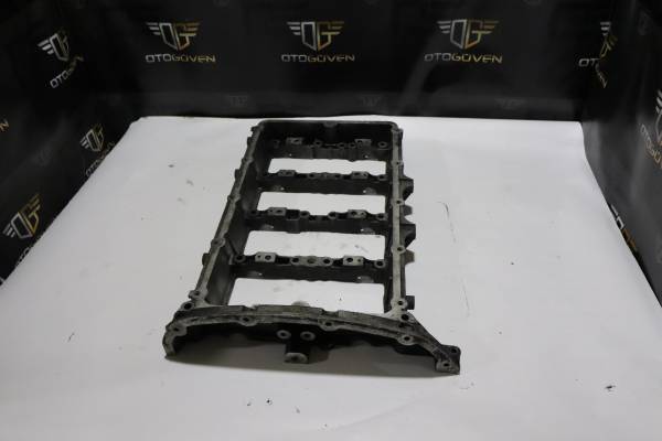 FORD CUSTOM 310 L TREND ÇIKMA PARÇA TRANSİT V184 ÜST KEP (2)